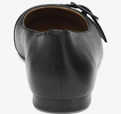 Claire Belted Flat