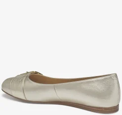 Claire Belted Flat