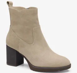 Izzie Bootie